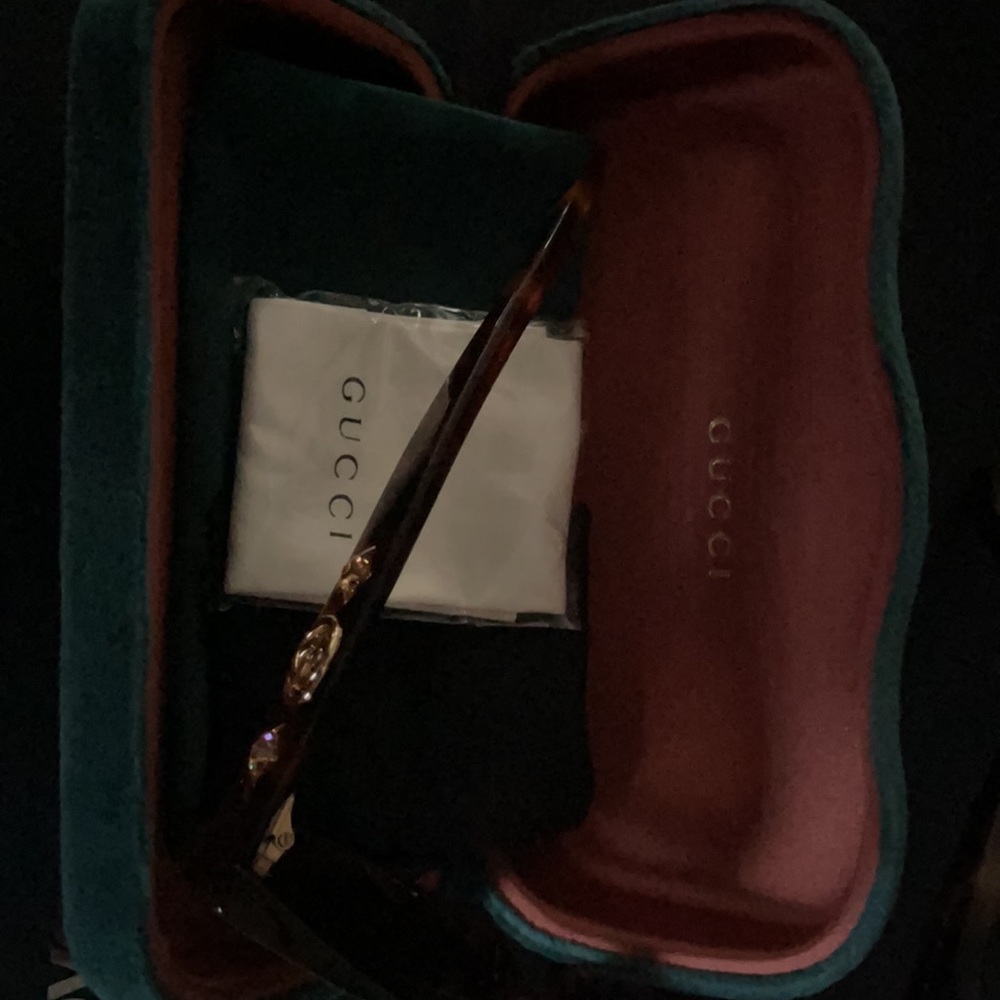 Authentic Gucci Sunglasses - Picture 5 of 5